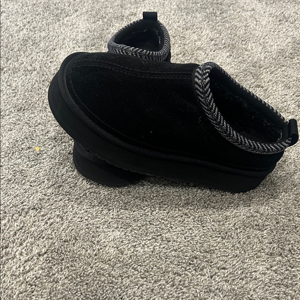 Koolaburra Black Women's Slippers